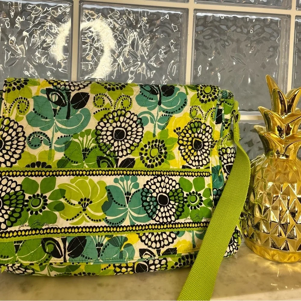 Vera Bradley Naturecore Limes Up Green Floral Quilted Laptop Bag Festival